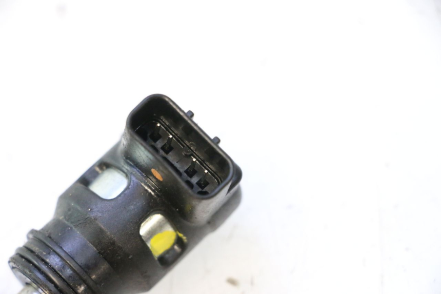 photo de STARTER ELETRICO SUZUKI BURGMAN EXECUTIVE ABS 650 (2006 - 2012) - Primer plano técnico