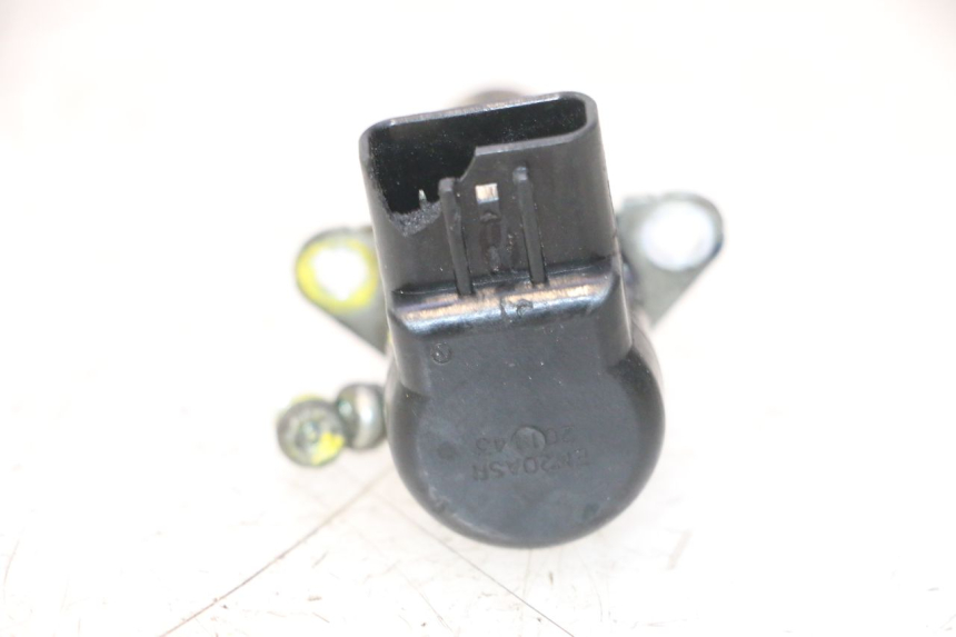 photo de STARTER ELETRICO SUZUKI BURGMAN EXECUTIVE ABS 650 (2006 - 2012) - Otra perspectiva