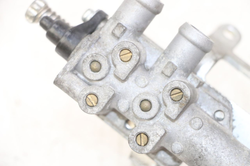 photo de STARTER YAMAHA XJ6 ABS 600 (2008 - 2016) - Detalles de los puntos de fijación