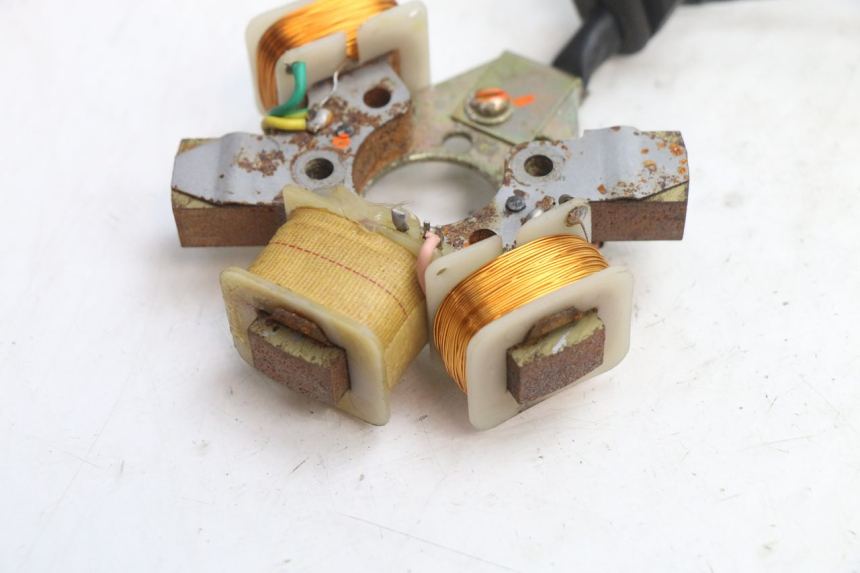 photo de STATOR PEUGEOT 103 SPX CLIP 50 (1989 - 1992) - Detalle de la pieza