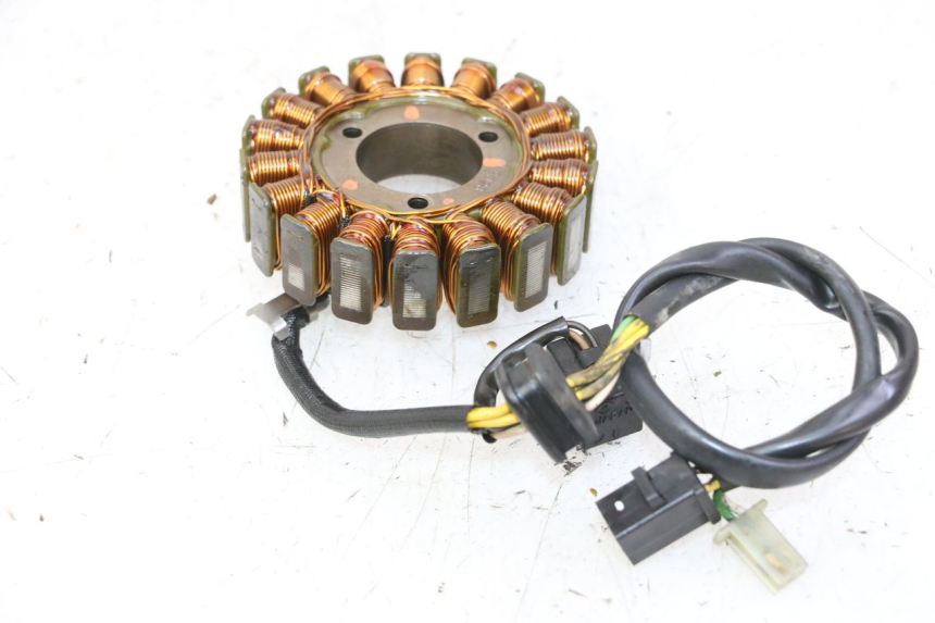 photo de STATOR SUZUKI BURGMAN 125 (2007 - 2014) - Primer plano técnico