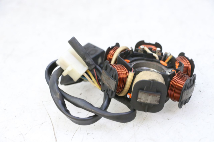 photo de STATOR PEUGEOT CITYSTAR 50 (2013 - 2017) - Otra perspectiva