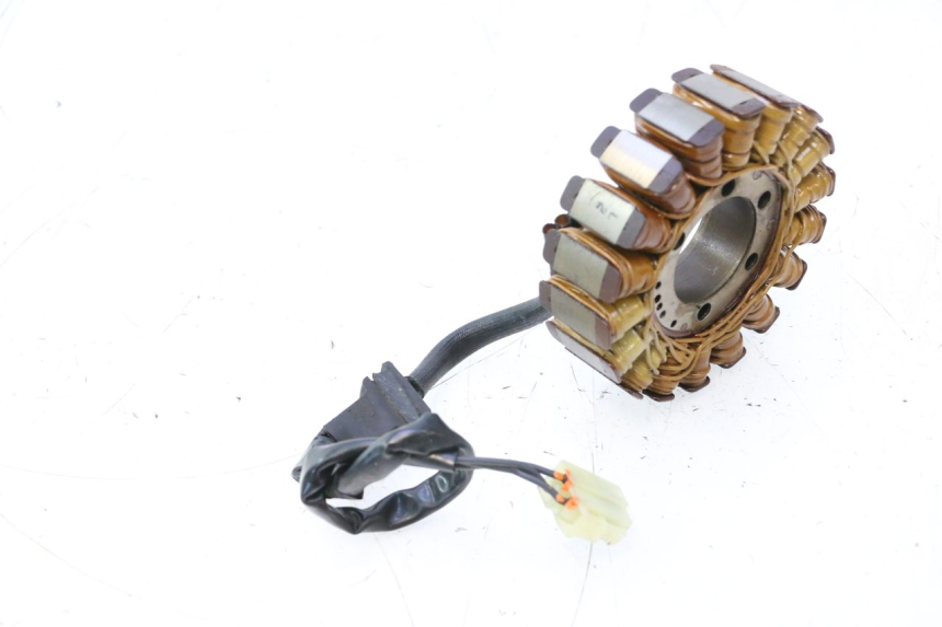 photo de STATOR SUZUKI GSR 600 (2005 - 2012) - Detalle de la pieza