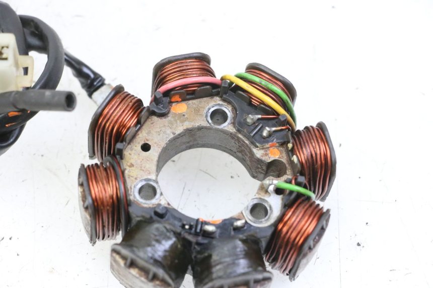 photo de STATOR HONDA MTX TC02 125 (1987 - 1989) - Detalles de los puntos de fijación