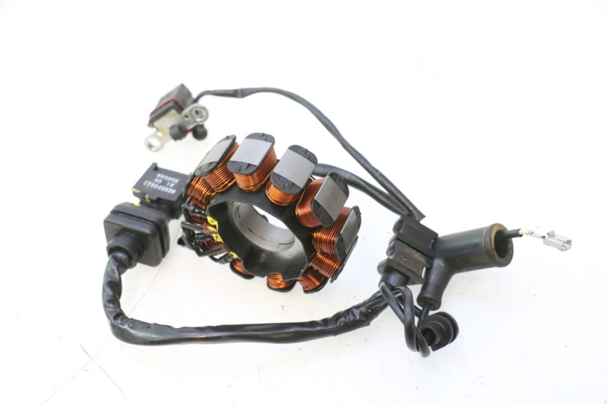 photo de STATOR PIAGGIO LIBERTY IGET S 125 (2016 - 2020) - Otra perspectiva