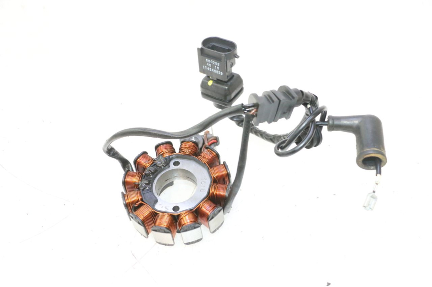 photo de STATOR PIAGGIO LIBERTY IGET S 125 (2016 - 2020) - Detalles de los puntos de fijación