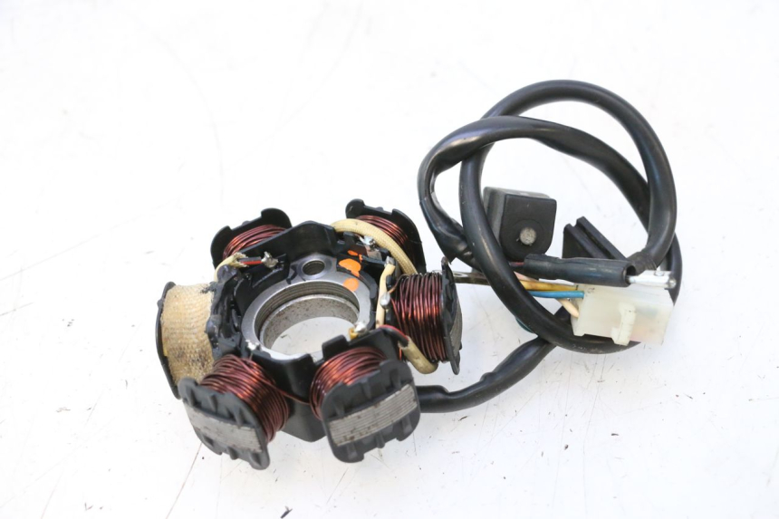 photo de STATOR PEUGEOT LUDIX 50 (2008 - 2017) - Detalle de la pieza