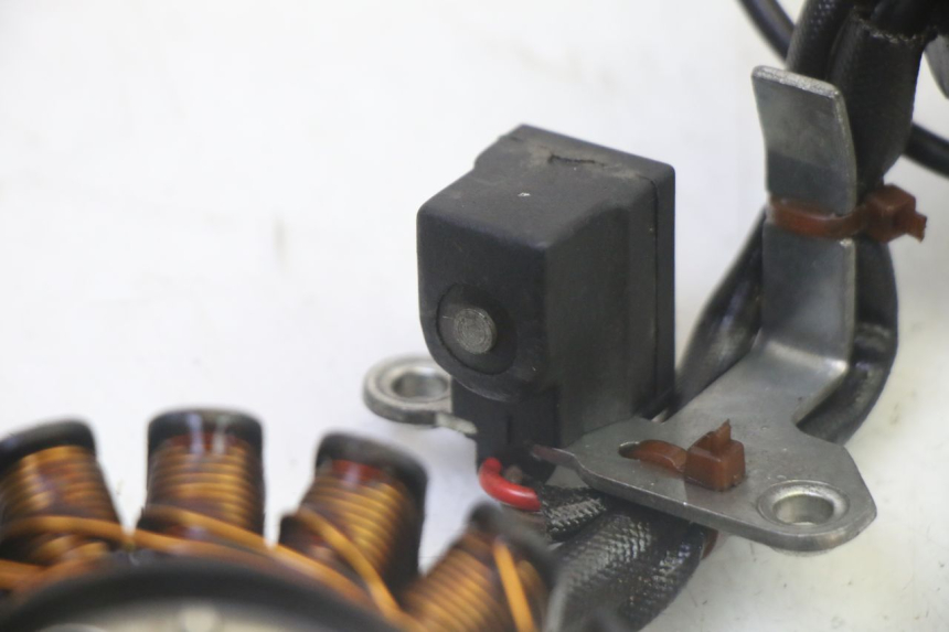 photo de STATOR PIAGGIO MP3 LT 300 (2010 - 2016) - Otra perspectiva