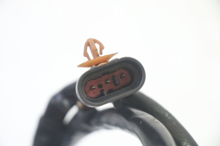 photo de ESTATOR PIAGGIO MP3 RL 250 (2006 - 2010) - Detalles de los puntos de fijación