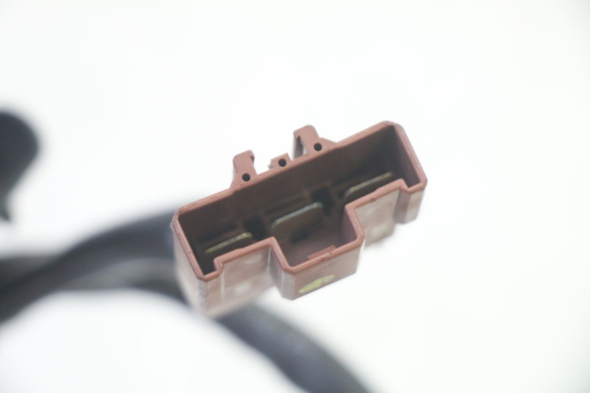 photo de ESTATOR PIAGGIO MP3 RL 250 (2006 - 2010) - Estado de la superficie y material