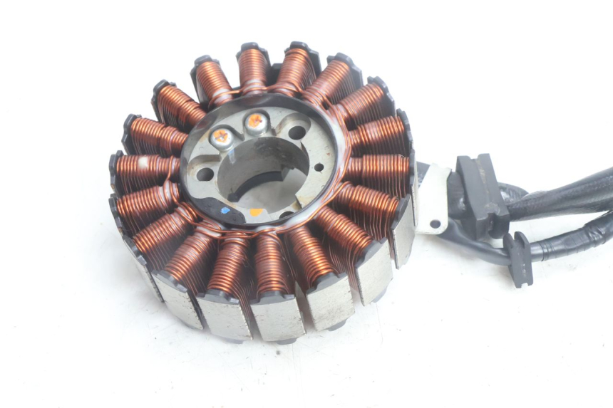 photo de STATOR YAMAHA N-MAX NMAX 125 (2021 - 2024) - Detalle de la pieza