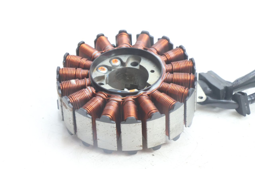 photo de STATOR YAMAHA N-MAX NMAX 125 (2021 - 2024) - Zoom estado de uso