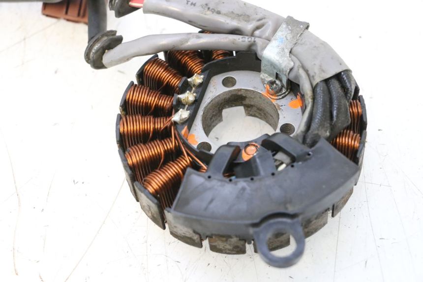 photo de STATOR HONDA PCX (JF57/JF64) 125 (2014 - 2018) - Vista general del producto