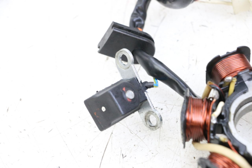 photo de STATOR PEUGEOT SPEEDFIGHT 4 2T 50 (2015 - 2019) - Otra perspectiva