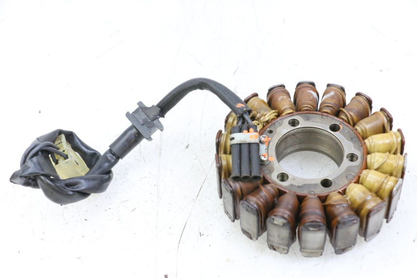 photo de STATOR SUZUKI GSR 750 (2011 - 2017) - Vista principal