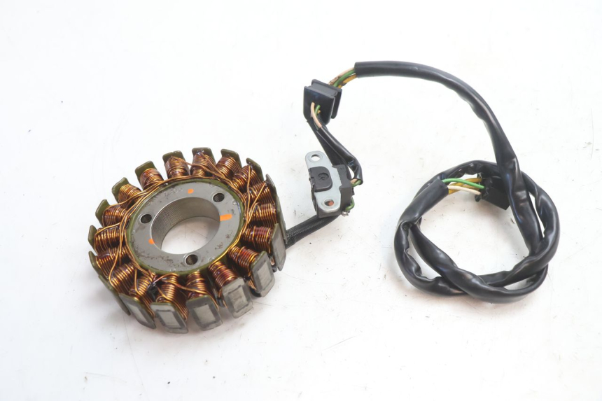 photo de STATOR SUZUKI SV S 650 (1999 - 2002) - Zoom estado de uso