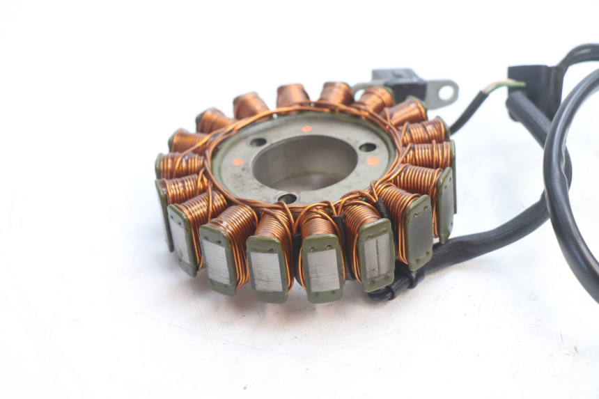 photo de STATOR SUZUKI SV S 650 (2003 - 2009) - Detalle de la pieza