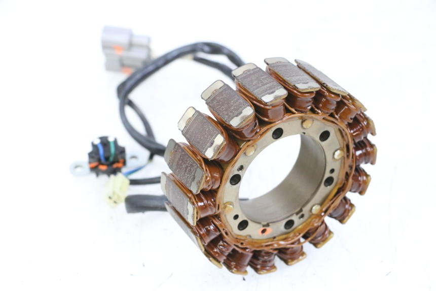 photo de STATOR YAMAHA TDM ABS 900 (2002 - 2014) - Detalle de la pieza