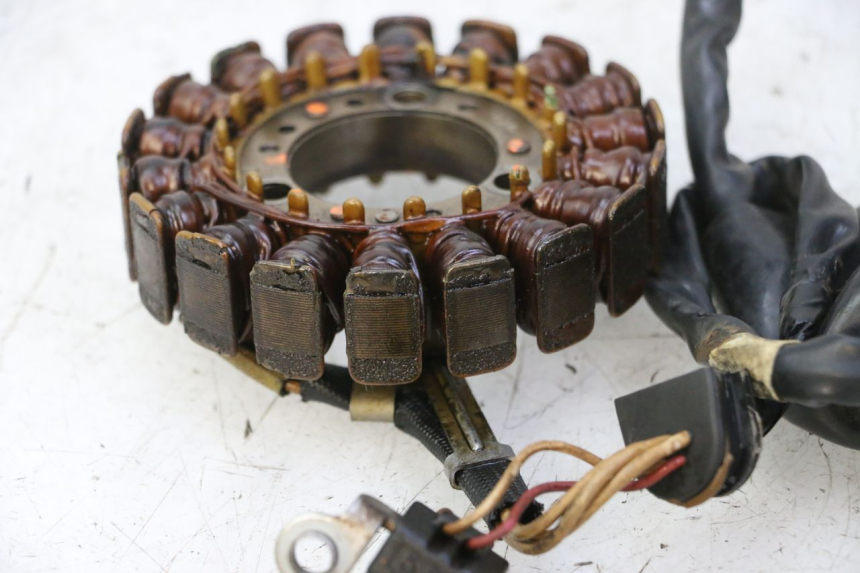 photo de STATOR YAMAHA X-MAX XMAX 125 (2010 - 2013) - Características distintivas