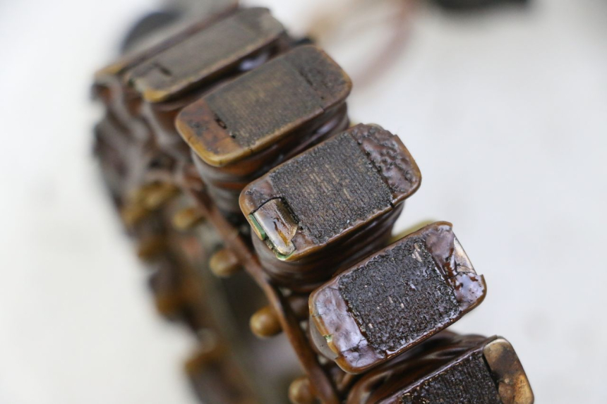 photo de STATOR YAMAHA X-MAX XMAX 125 (2010 - 2013) - Estado de la superficie y material