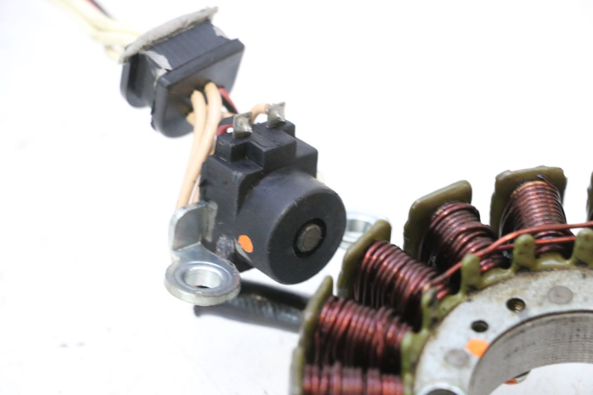 photo de STATOR YAMAHA X-MAX XMAX 125 (2010 - 2013) - Zoom estado de uso