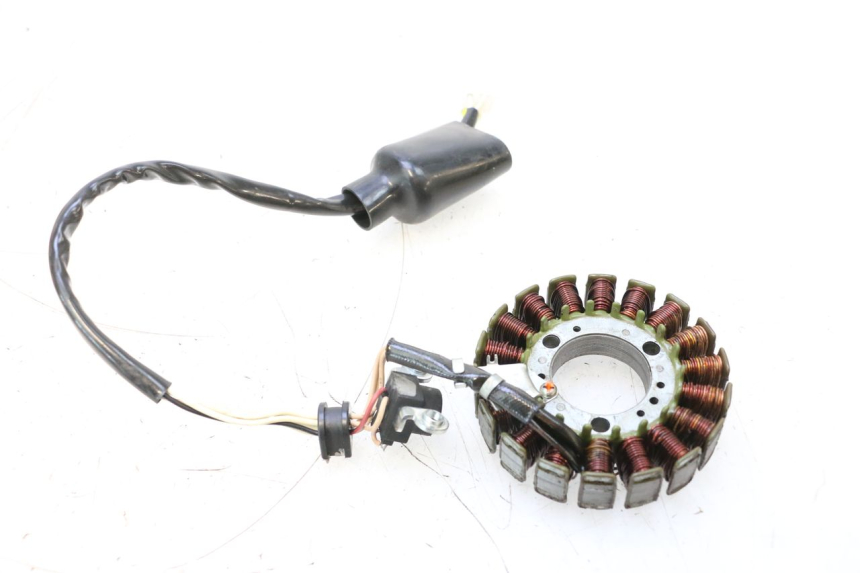 photo de STATOR YAMAHA X-MAX XMAX 125 (2010 - 2013) - Primer plano técnico