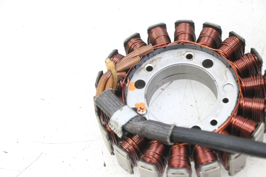 photo de STATOR YAMAHA FZS FAZER 600 (2001 - 2003) - Estado de la superficie y material