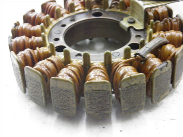 photo de STATOR YAMAHA X-CITY XCITY 125 (2007 - 2013) - Detalles de los puntos de fijación