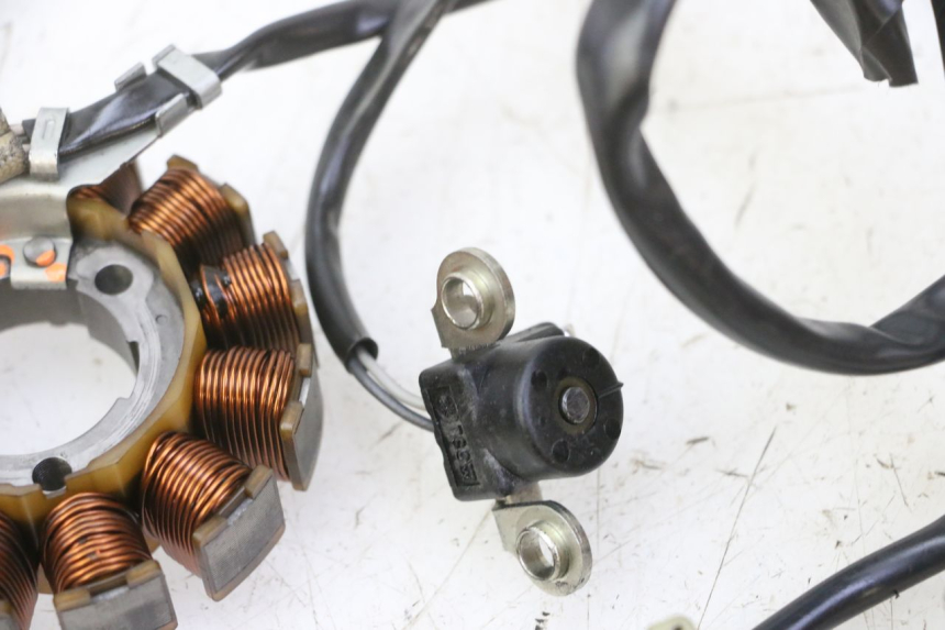 photo de STATOR YAMAHA YZ-F YZF 250 (2014 - 2018) - Zoom estado de uso