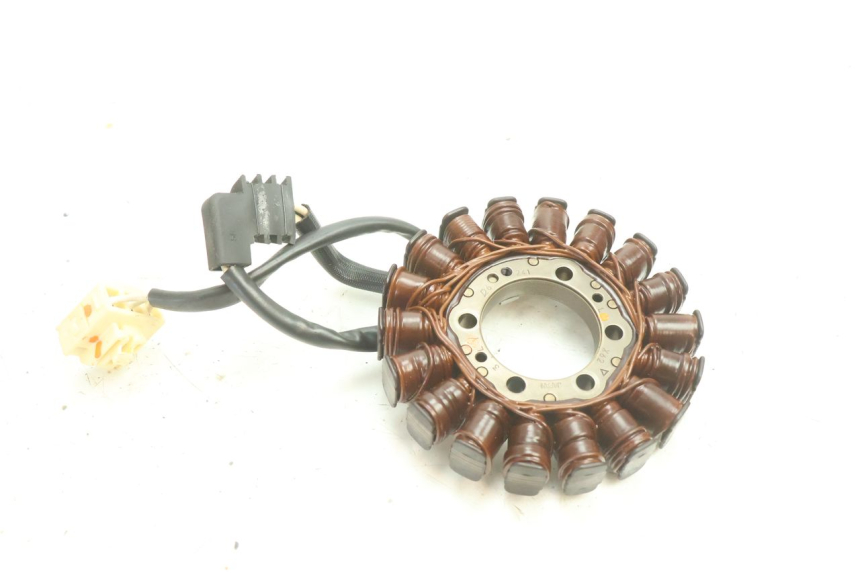 photo de STATOR YAMAHA YZF R6 600 (2008 - 2009) - Zoom estado de uso