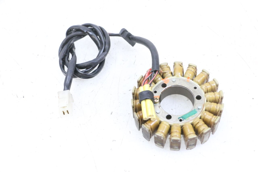 photo de STATOR KAWASAKI ZR 7 750 (1999 - 2004) - Detalles de los puntos de fijación