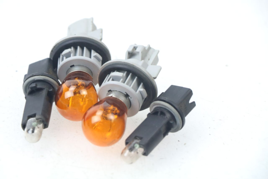 photo de PORTALAMPARAS SUZUKI AN BURGMAN 400 (2006 - 2010) - Vista principal