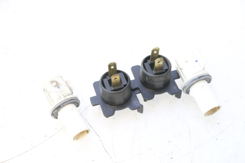 photo de SOPORTE DE BOMBILLA SUZUKI BURGMAN 125 (2007 - 2014) - Detalle de la pieza