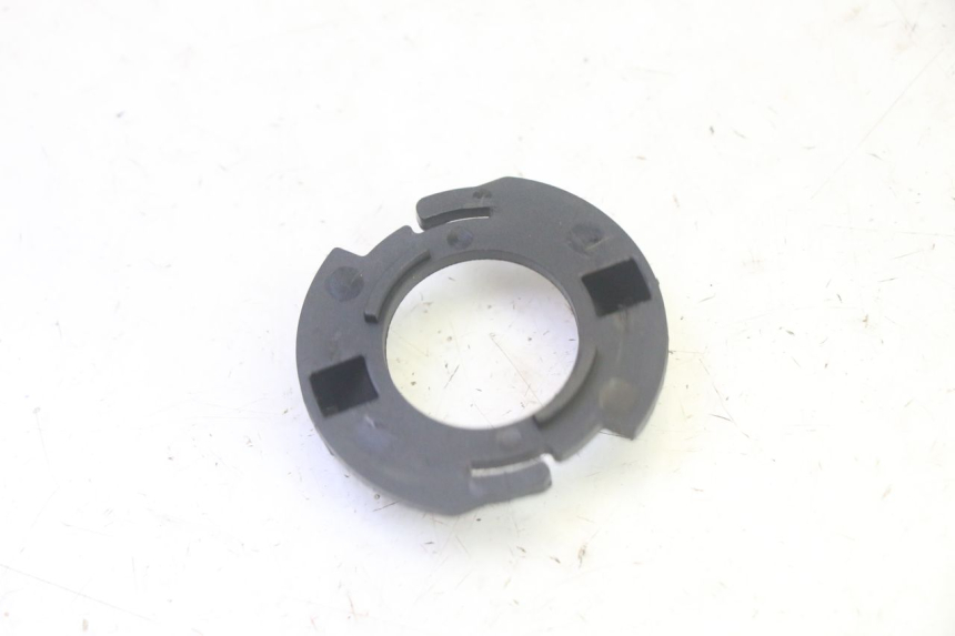 photo de PORTALAMPARAS PIAGGIO FLY 4T 50 (2013 - 2017) - Zoom estado de uso