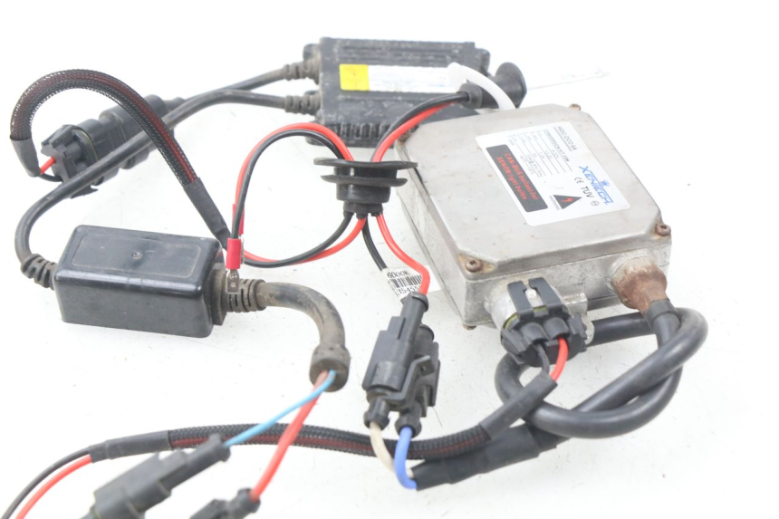 photo de PORTALAMPARAS DAELIM S2 125 (2006 - 2007) - Primer plano técnico