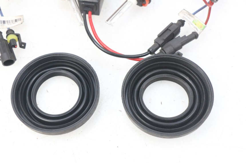 photo de PORTALAMPARAS YAMAHA XP T-MAX TMAX ABS 530 (2012 - 2015) - Primer plano técnico