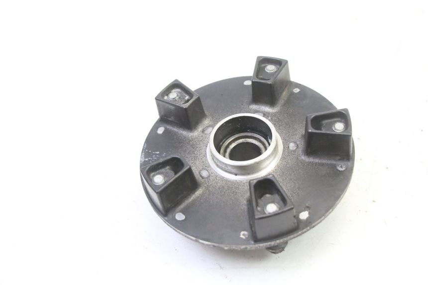 photo de CORONA SOPORTE SUZUKI GSR 750 (2011 - 2017) - Otra perspectiva