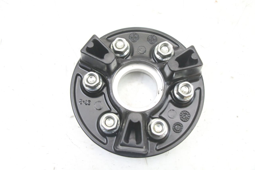 photo de CORONA SOPORTE ROYAL ENFIELD HYMALAYAN 410 (2016 - 2023) - Detalles de los puntos de fijación