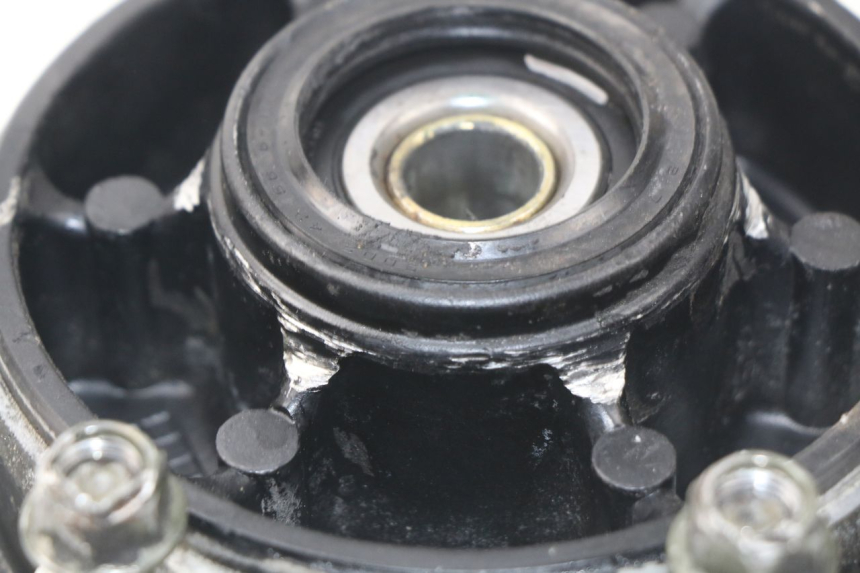 photo de CORONA SOPORTE YAMAHA XJ600 XJ DIVERSION 600 (1992 - 1997) - Detalles de los puntos de fijación