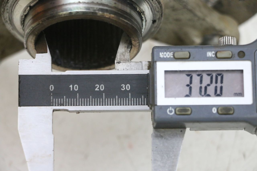 photo de CORONA SOPORTE YAMAHA YFM R RAPTOR 250 (2008 - 2014) - Detalle de la pieza