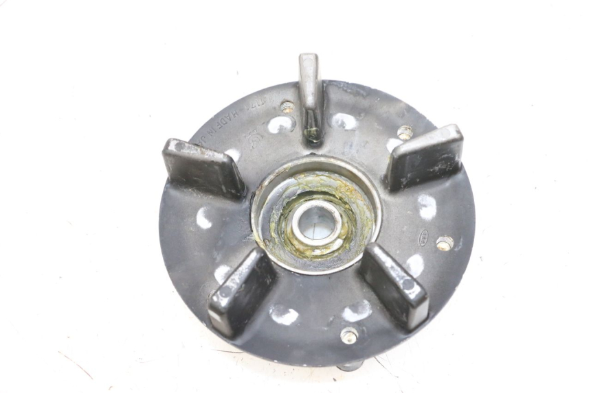 photo de CORONA SOPORTE KAWASAKI ZR 7 750 (1999 - 2004) - Detalle de la pieza