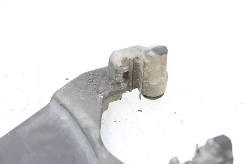 photo de SOPORTE PINZA TRASERO YAMAHA FJR 1300 (2001 - 2005) - Zoom estado de uso