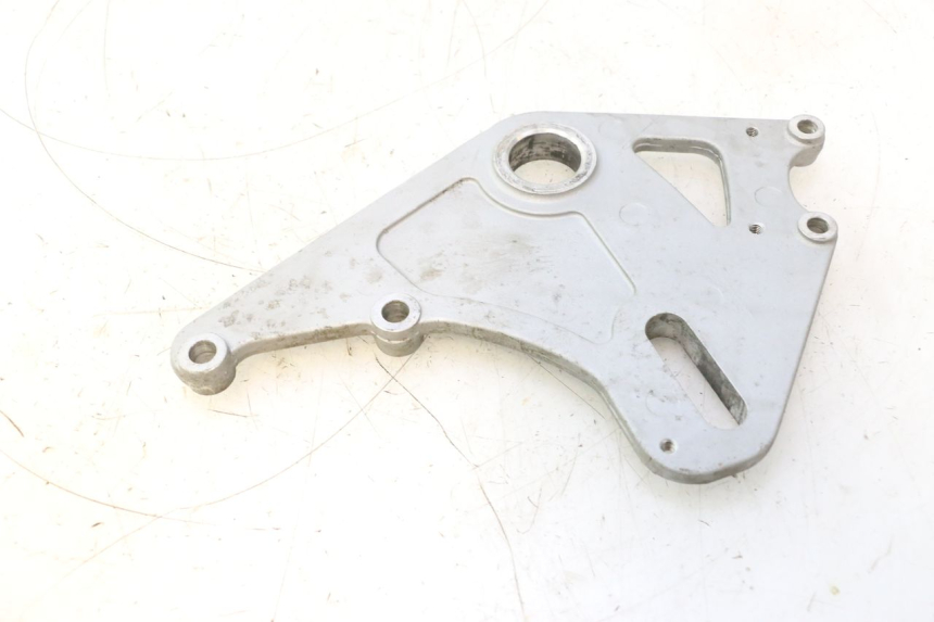 photo de SOPORTE PINZA DE FRENO TRASERO GILERA GP 800 (2007 - 2013) - Otra perspectiva