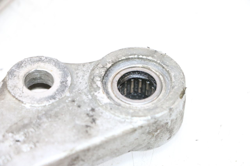 photo de SOPORTE PINZA TRASERO KAWASAKI GPX F ZX750F 750 (1986 - 1990) - Zoom estado de uso