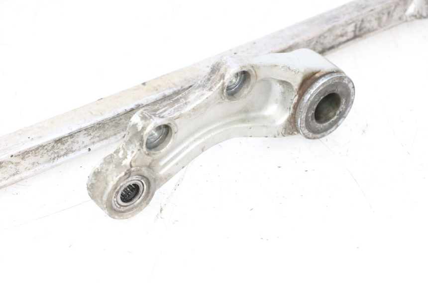 photo de SOPORTE PINZA TRASERO KAWASAKI GPX F ZX750F 750 (1986 - 1990) - Primer plano técnico