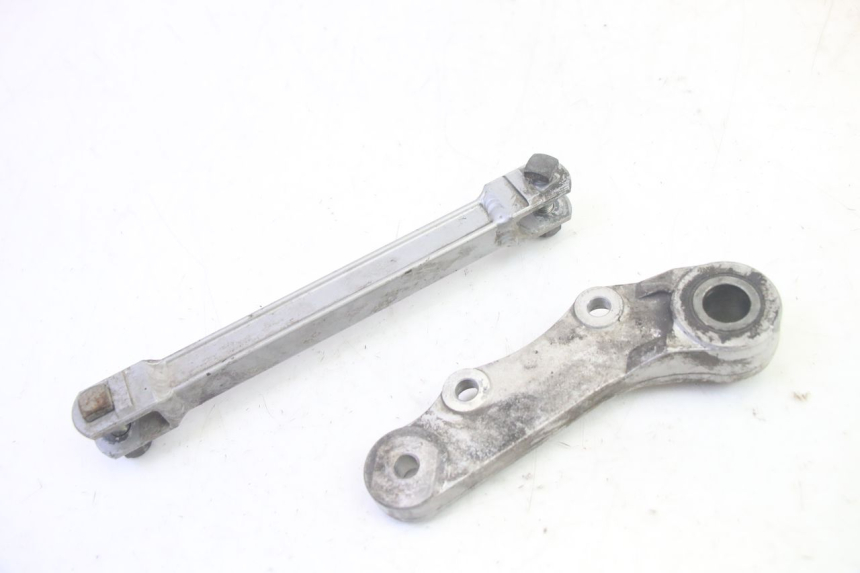 photo de SOPORTE PINZA TRASERO KAWASAKI GPZ RX 1000 (1986 - 1988) - Otra perspectiva