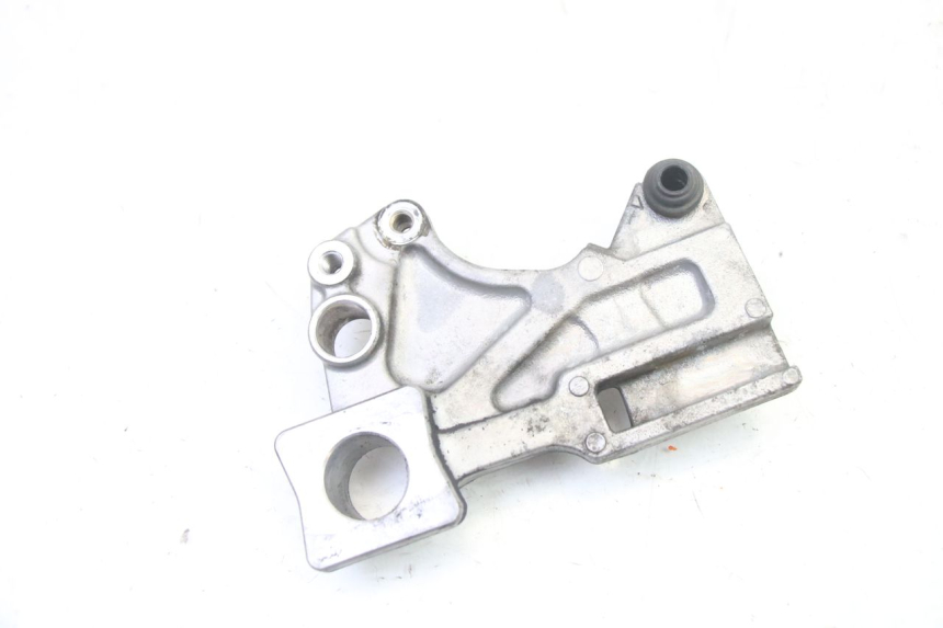photo de SOPORTE PINZA TRASERO SUZUKI GSR 750 (2011 - 2017) - Detalle de la pieza