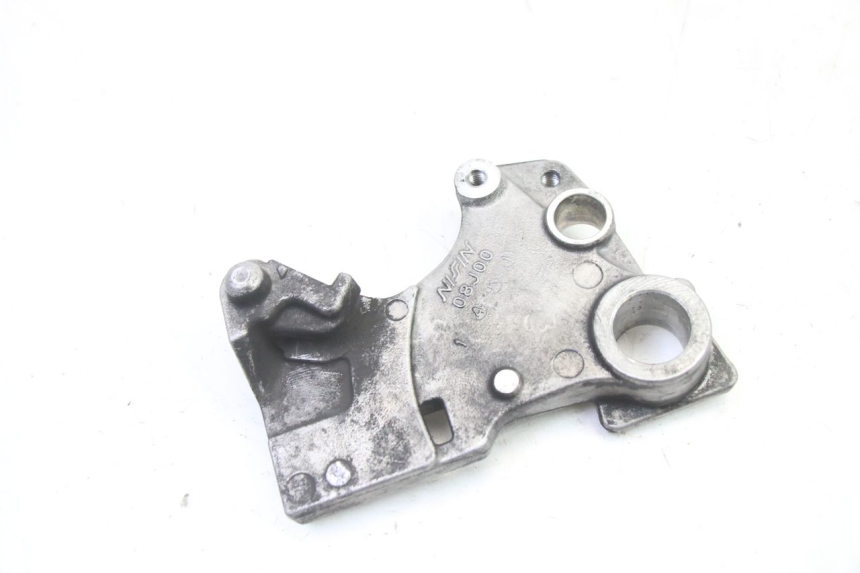 photo de SOPORTE PINZA TRASERO SUZUKI GSR 750 (2011 - 2017) - Otra perspectiva