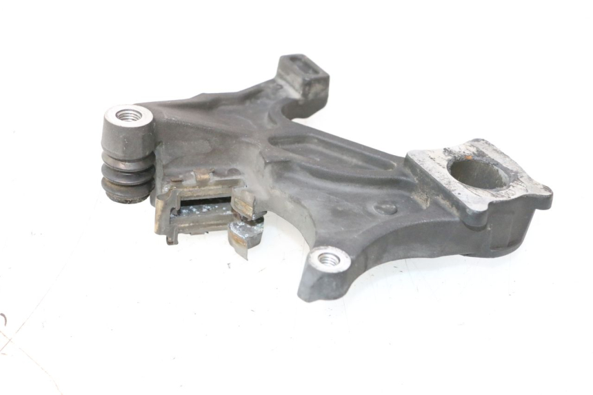 photo de SOPORTE PINZA TRASERO SUZUKI GSR 600 (2005 - 2012) - Detalle de la pieza