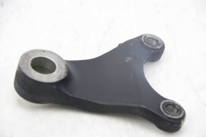 photo de SOPORTE PINZA DE FRENO TRASERO SUZUKI GSX-F GSX  F 1100 (1988 - 1994) - Primer plano técnico